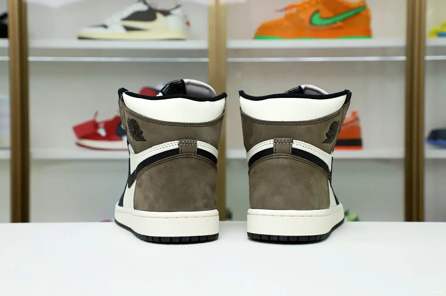 1 HIGH JORDAN 'DARK RETRO AIR MOCHA' OG Kimikick 0504